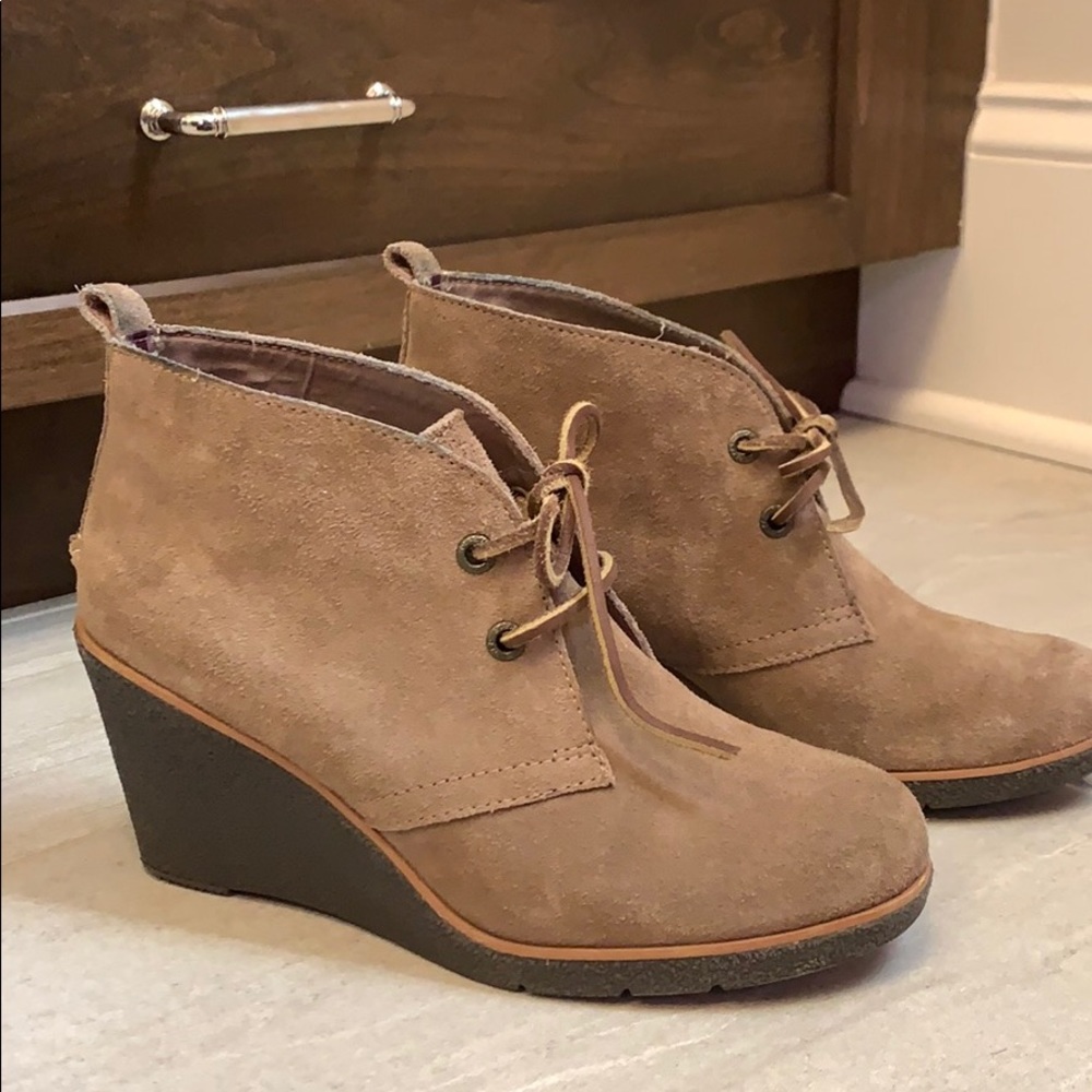 Sperry Suede wedge booties. Size 7.5